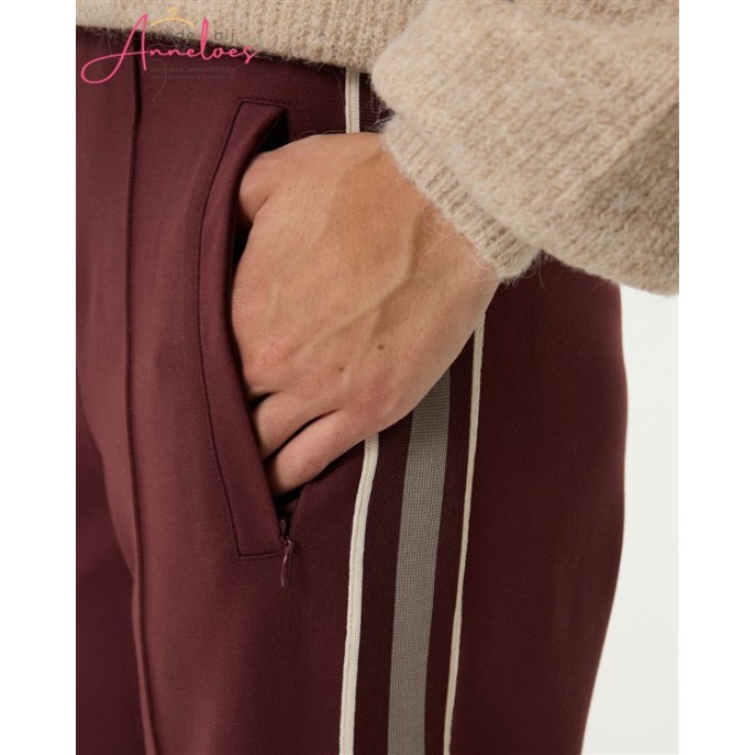 Garcia Broek Streep ritsjeV260315 4081 wijnrood Garcia Broek Streep ritsjeV260315 4081 wijnrood